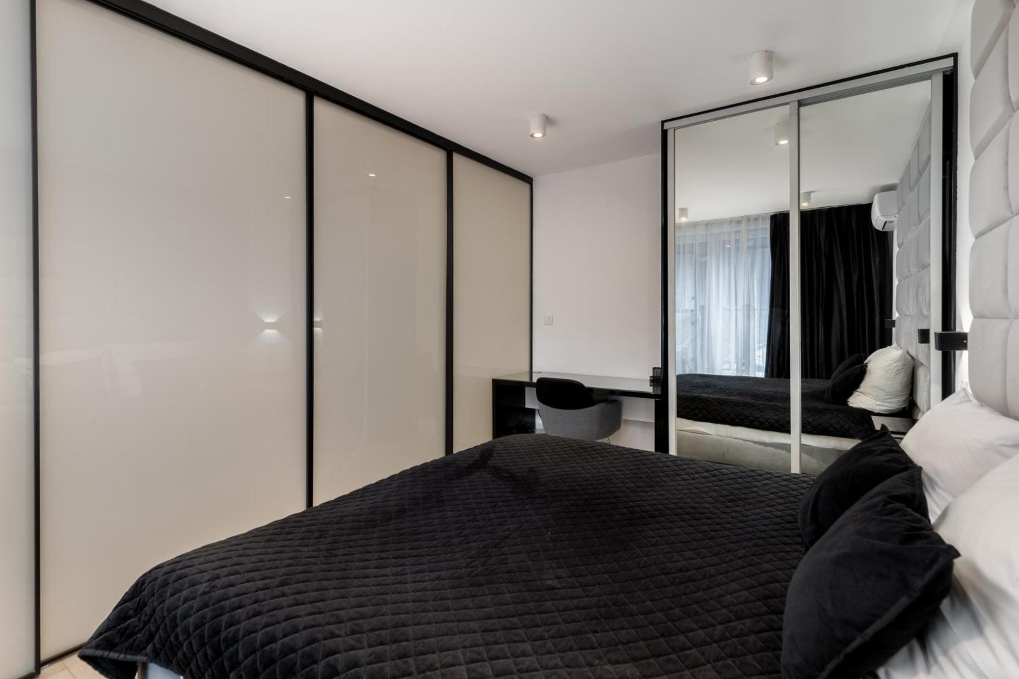 Diamonds Apartment Краков Экстерьер фото